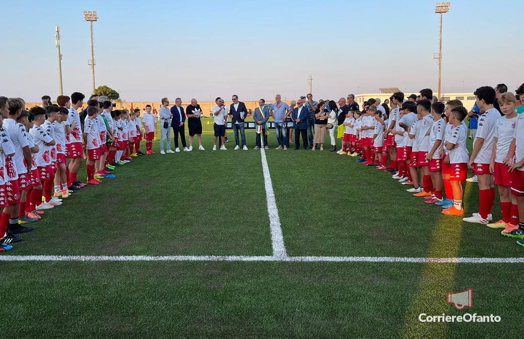Inaugurato il nuovo campo sportivo di San Ferdinando. Puttilli: «Lo avevamo promesso, lo abbiamo realizzato»