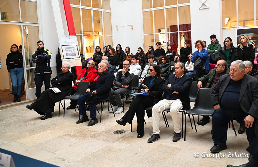 sociale tri defibrillatore 02